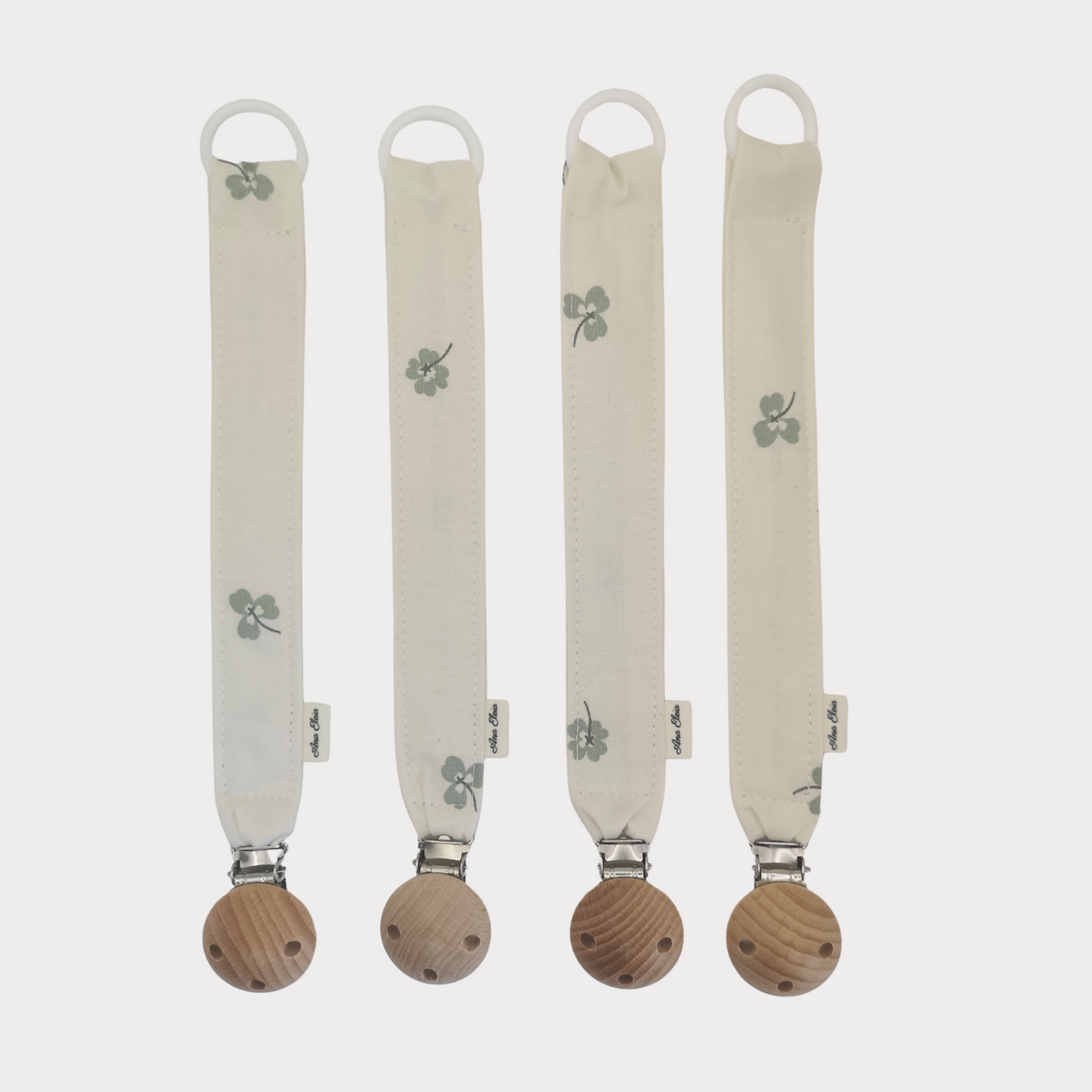 Speenkoord met naam stof wit met klavertjes vier