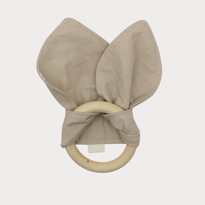 Bijtring stof beige met witte hartjes